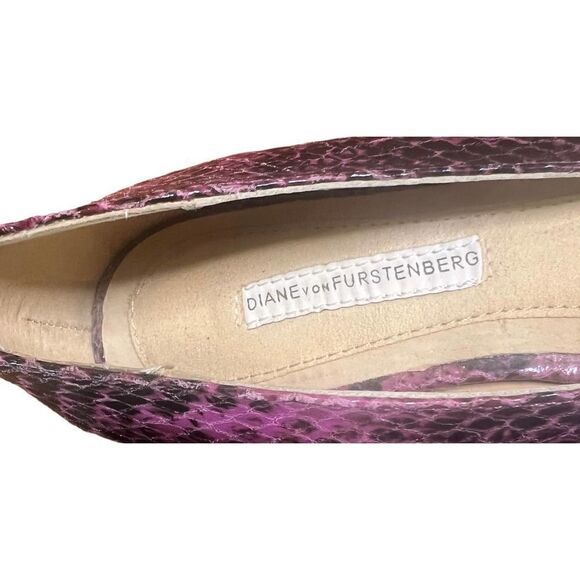 Diane Von Furstenberg Pink/Black Snakeskin Heart Key Lock Ballet Flat Size 7 - Picture 10 of 11